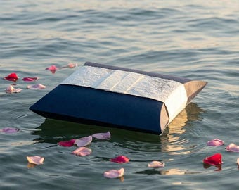 Journey Biodegradable Water Urn for Ashes in Navy - Adult