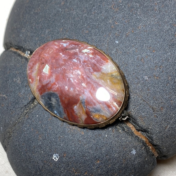 Jasp-Agate Oval Brooch