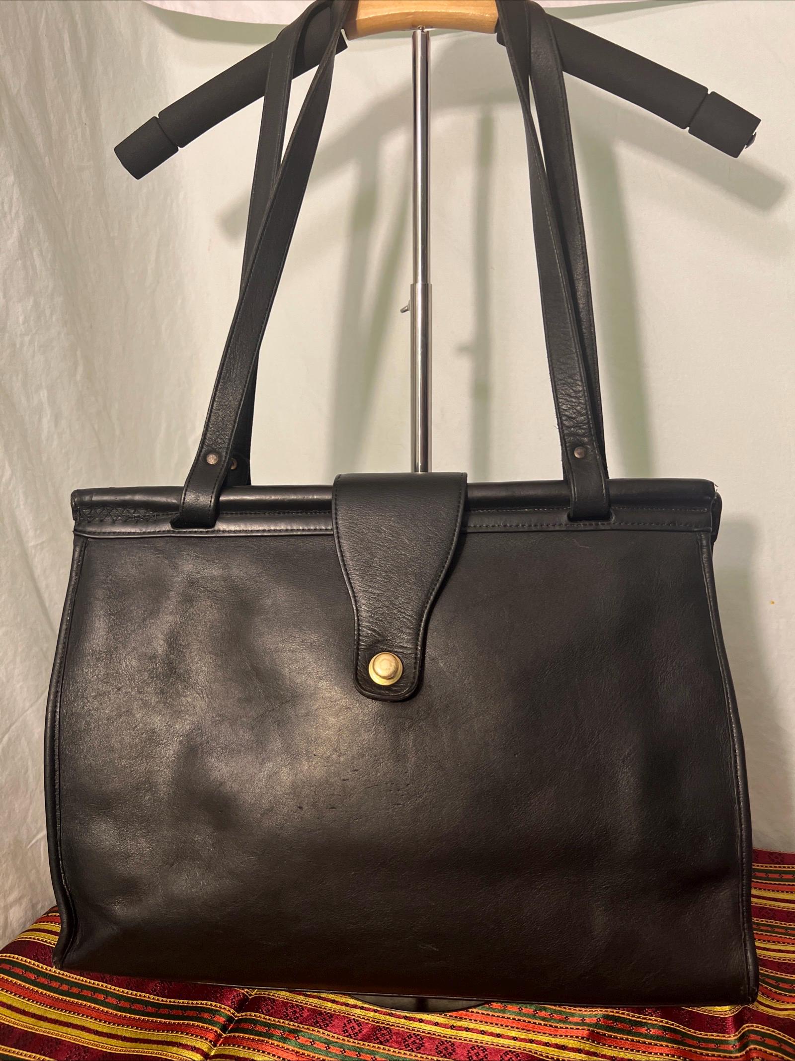 coach コーチ　ヴィンテージ　バッグ　ブラック　y2k Vintage black coach handbags - Etsy 日本