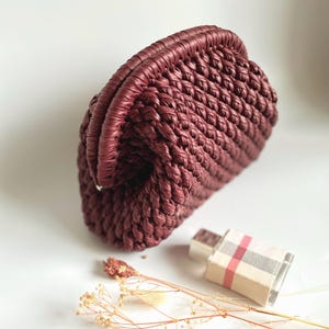 Pochette de luxe bordeaux, sac à main rouge foncé tendance au crochet, dumpling bag pour fille, cadeau pour la fête des mères