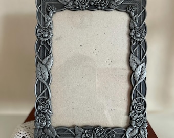 Vintage Rose Pewter Frame