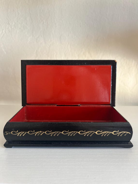 Decorative Lacquer Box “The Ruby” Mucha - image 4