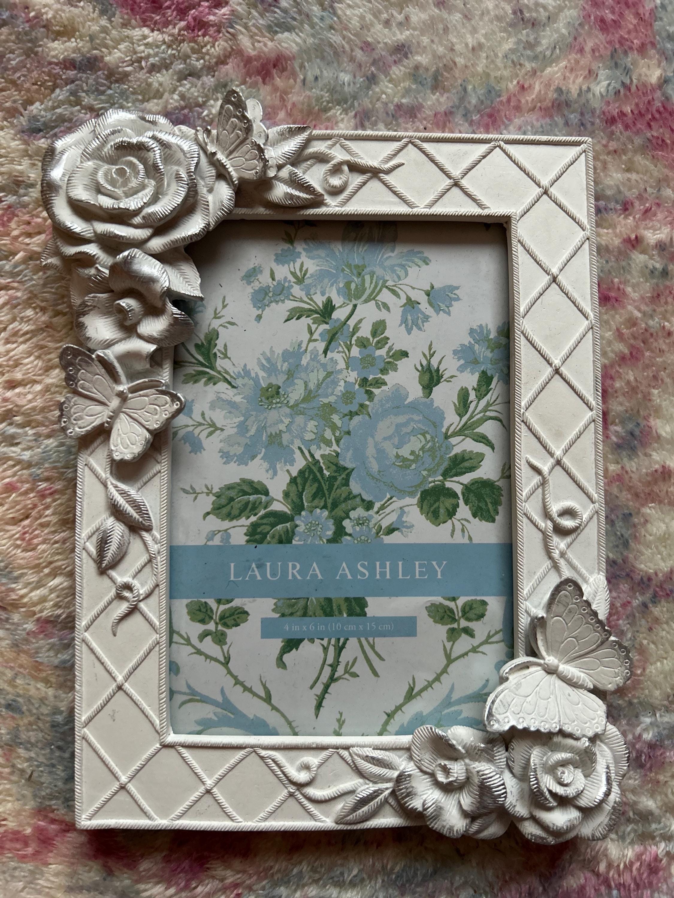 イギリスから　ローラアシュレイ　ARTフレーム　絵　レアです Vintage Laura Ashley Picture Frame - Etsy