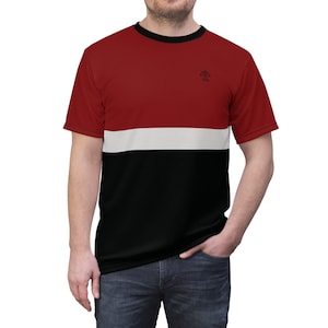 Vintage Maroon Striped T-Shirt: Retro Men&#39;s Fashion