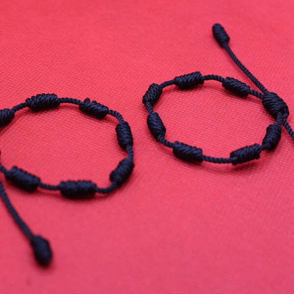 7 Knots Bracelet 2pcs, Black and Red, Gift for Her, Gift for Him, Unique Gift, Best Friend Adjustable Bracelet