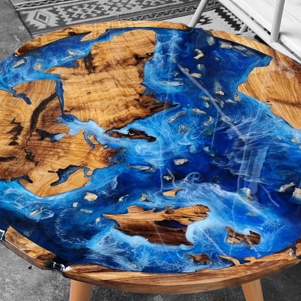 RESIN COFFEE TABLE, Round Coffee Table, Handcrafted Accent Epoxy Resin Table For Farmhouse Décor, Decorative Resin Furniture