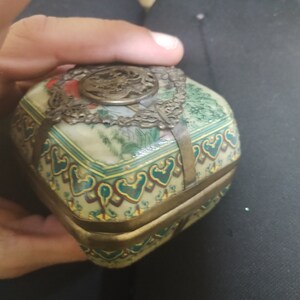 Chinese old jewelry box or box image 3