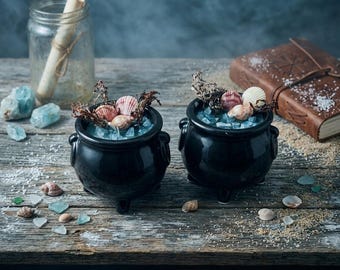 Sea Witch Cauldron Candle – Fresh Ozone & Sea Salt Coastal Altar Anchor
