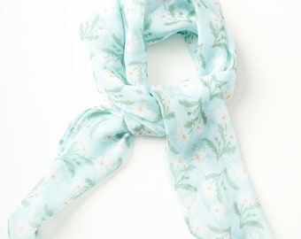 Unique Vintage Light Blue & White Daisy Print Hair Scarf