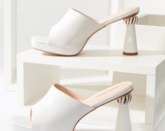 Unique Vintage White Leatherette Spiral Ball Mule Heels