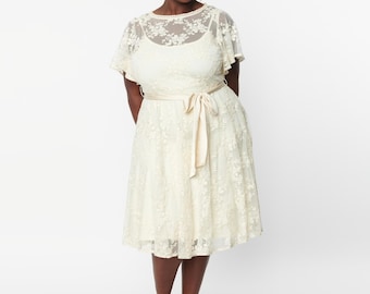 Unique Vintage Plus Size 1930s Ivory Floral Lace Bridal Swing Dress