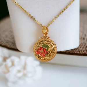 Aesthetic Koi Fish Gold Necklace For Lunar New Year For Mom Good Luck Jade Jewelry For Birthday Gift For Daughter