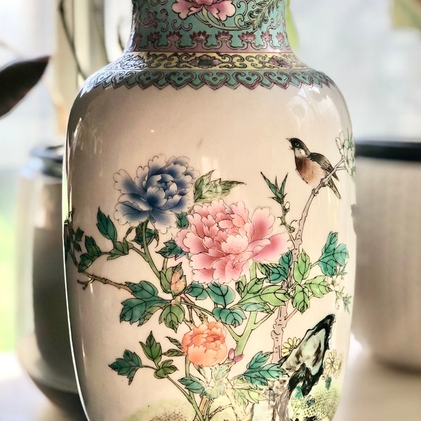 Vase ~ Chinese Jingdezhen Porcelain Vase ~ Famille Rose ~ Calligraphy Poem ~ Chinoiserie ~ 9.75”