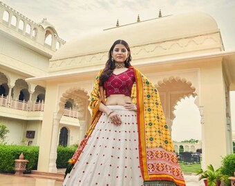 classic heavy white lehenga choli for women indian wedding wear party wear lengha choli bridesmaids chaniya choli function / reception wear