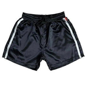 Sprint Back in Time: Embrace Sporty Elegance with Nylon Satin Retro Shorts zdjęcie 1