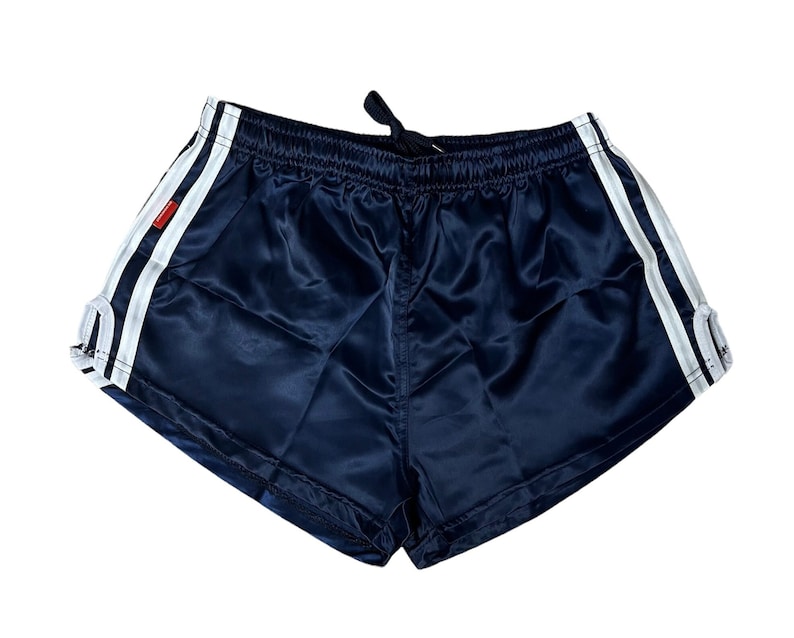 Sporty Retro Vibes: Gym & Workout Shorts for Runners, Boxers Bild 1