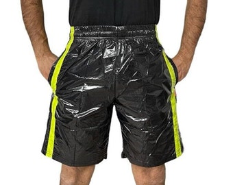 Semplicemente eleganti: pantaloncini in nylon PU nero e neon