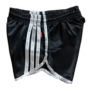 Black Nylon Satin Retro Short mit sportlichem Sprint-Design zdjęcie 2