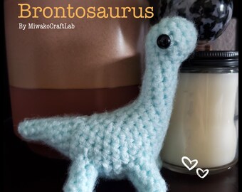 Patrón de ganchillo para principiantes de dinosaurio mini brontosaurio