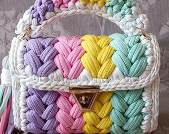 Colorful Handmade Crochet Purse – Rainbow Yarn Crossbody – Fun and Vibrant Shoulder Bag – Boho Style Accessory