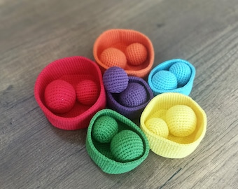 Handgjord virkad amigurumi babyspel pedagogiskt set färgglada leksaker virkade bollar (19 delar med egen påse)