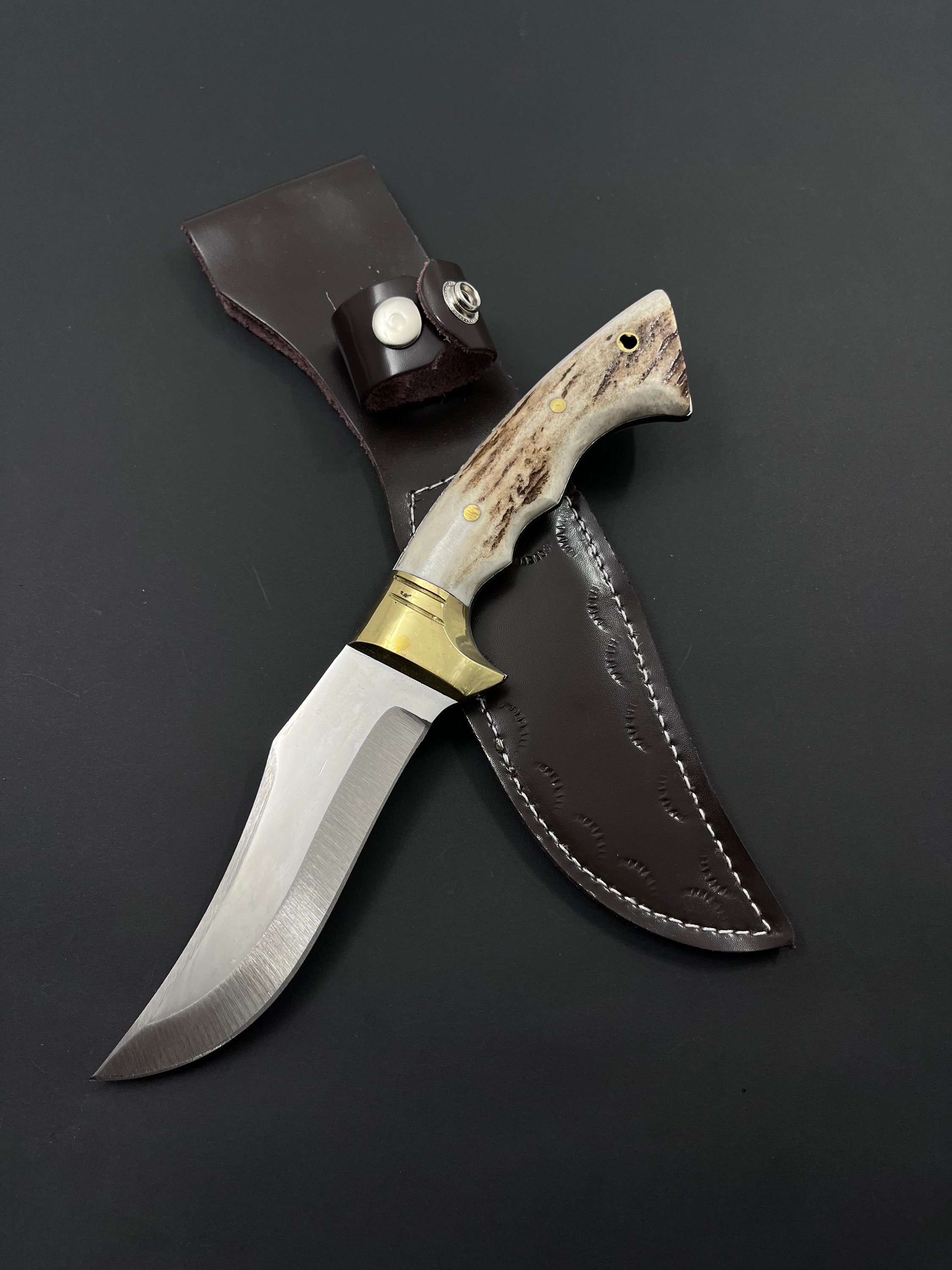 カスタマイズ鹿角ハンティングナイフ：キャンプ用の刻印入り夫への