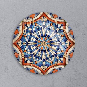 Orologio da parete in vetro temperato con motivo a mosaico marocchino, blu e terracotta, regalo per lei.