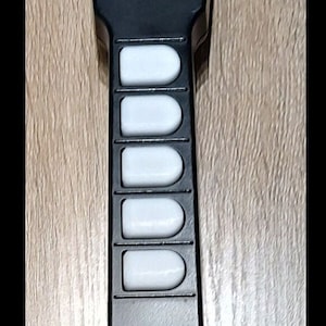 Botones de traste impresos en 3D para guitarras SG con interruptores mecánicos