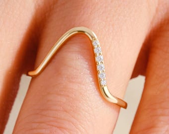 Deep V Moissanite Vanki Ring, 14K Solid Gold Wave Chevron Band Side Diamond Ring, V Shape Curved Wishbone Ring for Women