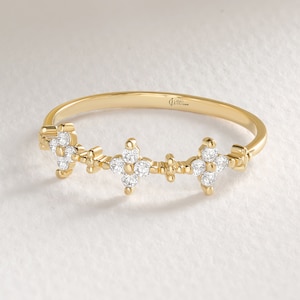 Diamond Clover Wedding Ring: 14K Solid Gold Dainty Pave Moissanite Wedding Band