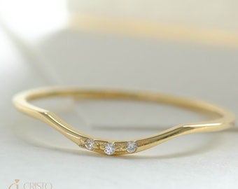 Three Diamond V Shape Ring for Anniversary, Triple Cz Moissanite Chevron Band Her, V Design Petite Ring Women, 14K Gold Curved Wishbone Ring