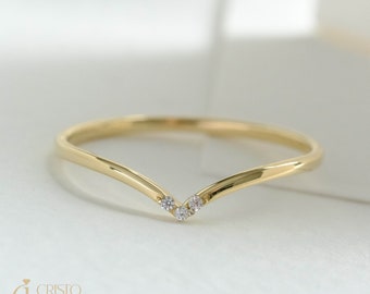 V Shaped Three Cz Diamond Curved Ring, Dainty Chevron Band Women, 14K Gold V Design Simple Wishbone Jewelry, Minimal Thin Enhancer Ring Girl
