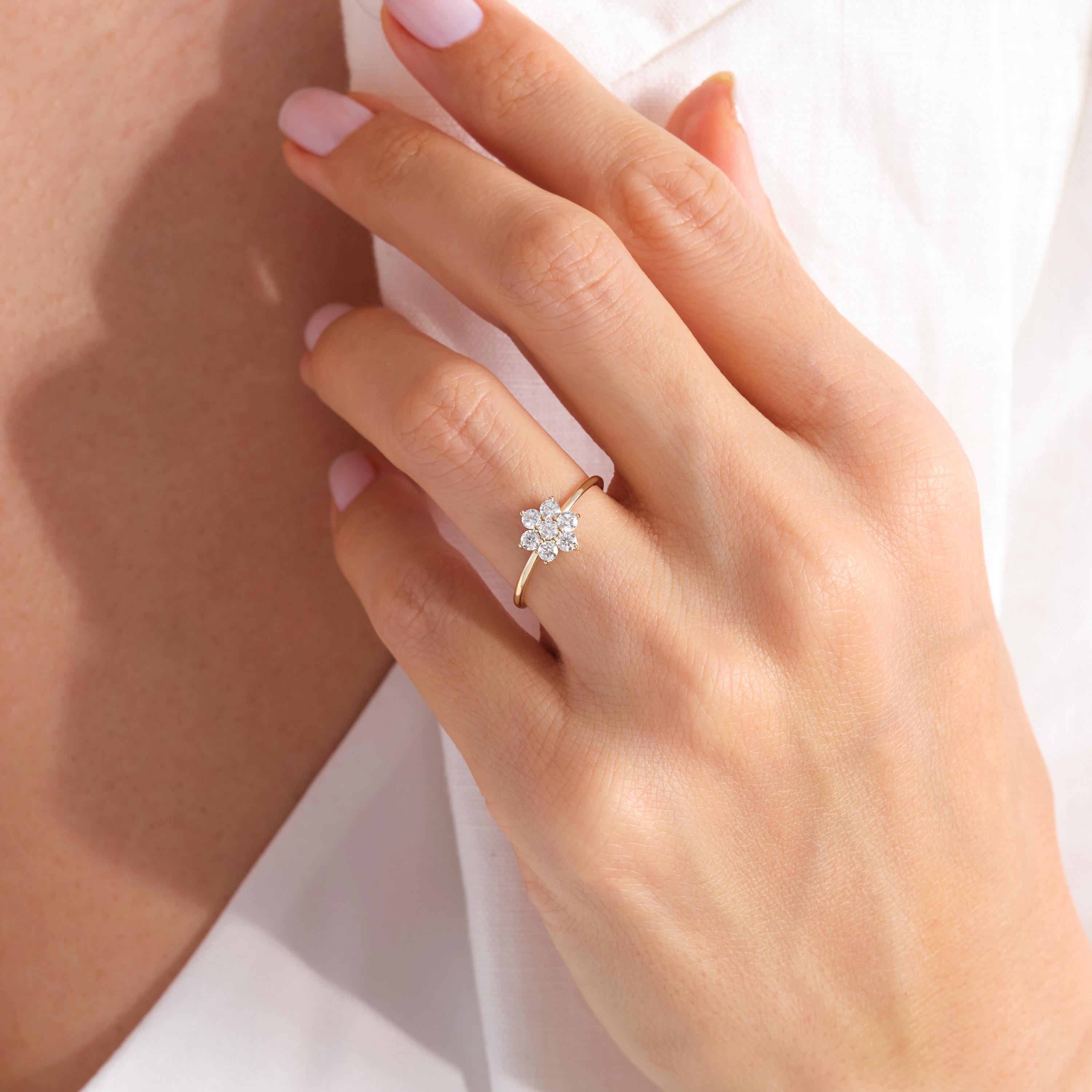 ★daisy★♡14kgf Daisy Diamond Engagement Ring 14K Solid Gold, Floral Flower