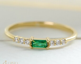 Baguette Emerald Birthstone Ring Diamond, Personalized Stone Thin Band Her, 14K Gold Six Minimal Cz with Solitaire Band, Custom Gemston Ring