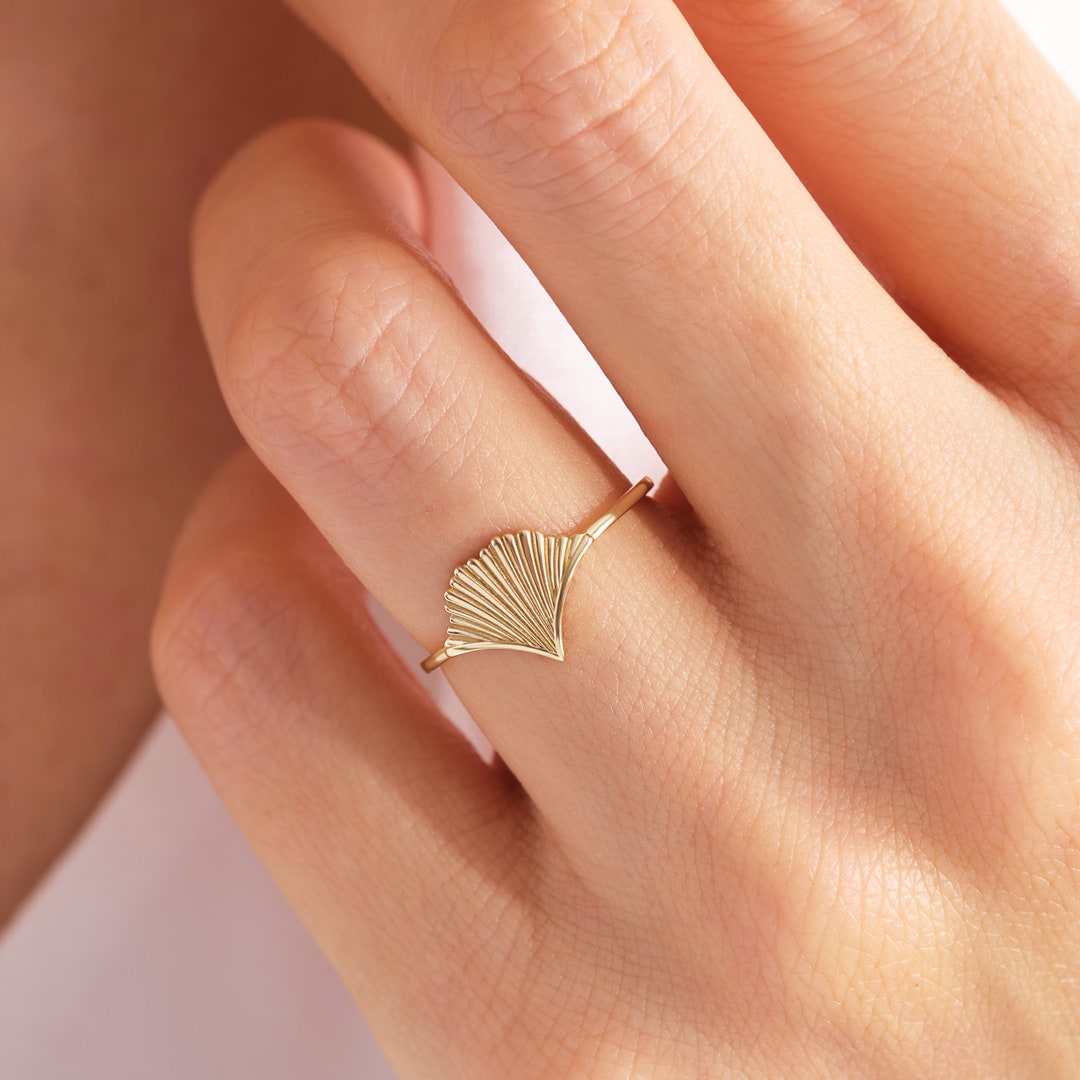 ★DEINET★ SHELL BOLD RING IN GOLD FOSSIL SHELL RING (18K GOLD VERMEIL) – KIRSTIN ASH (United