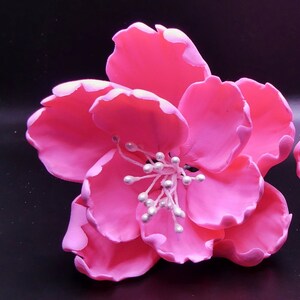 Peonía fondant rosa, flor de pasta de goma mediana, flor de azúcar de peonía abierta para pastel, topper pastel de boda, flores de pastel de cumpleaños fondant