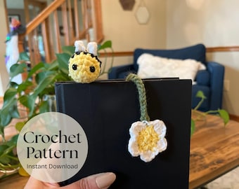Bee Bookmark Crochet Pattern, Beginner Amigurumi Bumblebee Flower, Quick Gift for Book Lovers