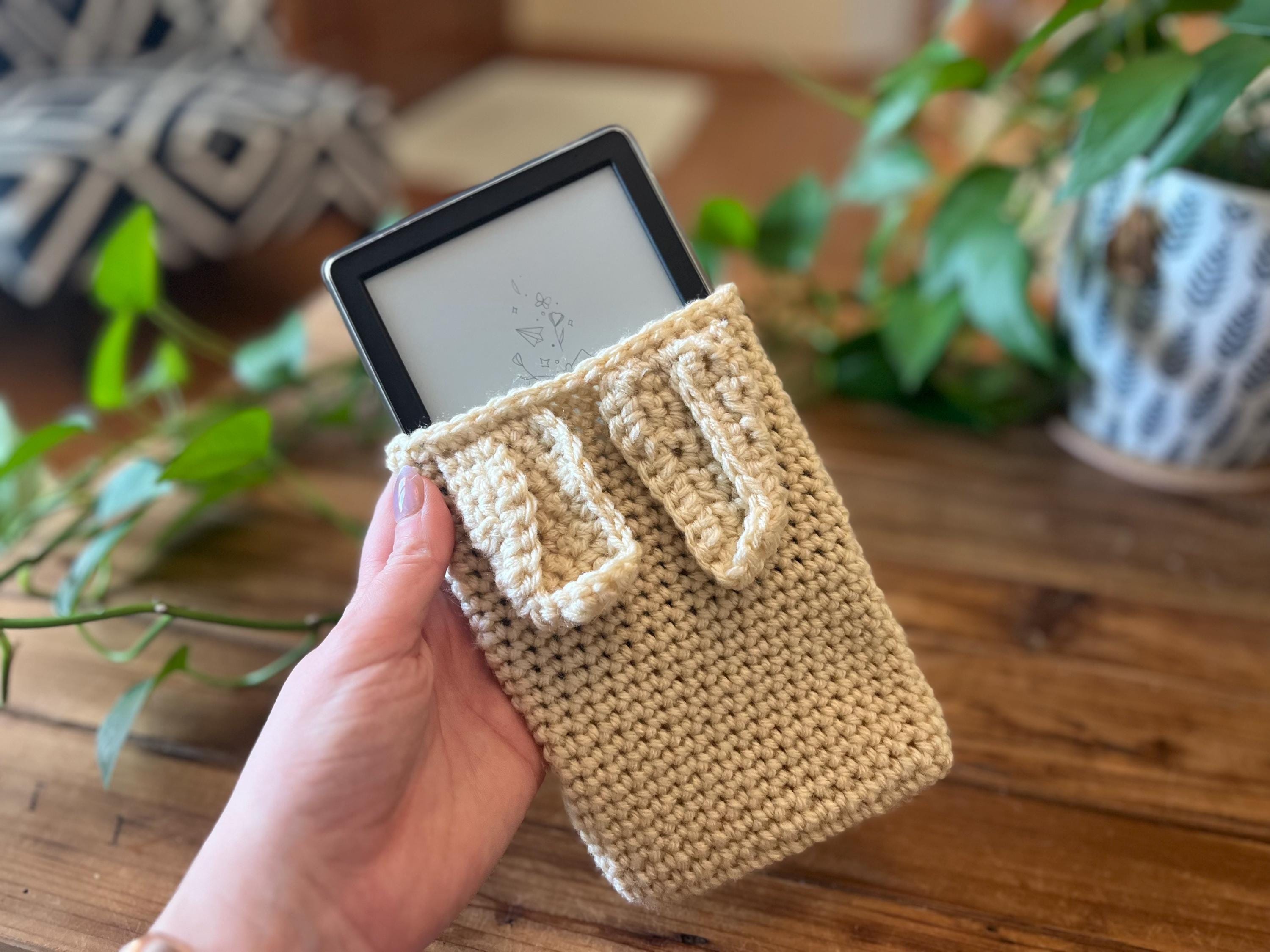 30 Book Sleeve Crochet Patterns for Stylish, Protective Handmade Reading Accessories 22 Bunny E-Reader, Tablet, and Book Sleeve Crochet Pattern