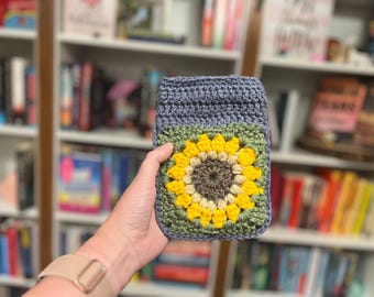 Sunflower Granny Square Kindle Sleeve Crochet Pattern | Adjustable E-Reader Book Cover