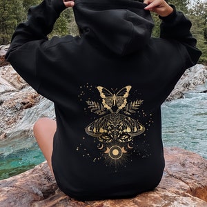 Himmlischer Schmetterlingspullover, Mystischer Schmetterlings-Hoodie, Rückseite des Pullovers, Mystisches Motten-Sweatshirt, Halbmond-Magischer Mond mit Kapuze