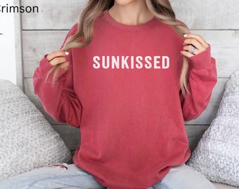 Comfort Colors Sunkissed Sweatshirt: Garment-Dyed Preppy Crewneck