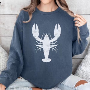 Comfort Colors Lobster Sweatshirt: Vintage Nautical Crewneck