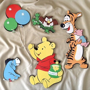Decoración de pared Disney Winnie Tigger Piglet Eeyore Owl Recortes Placas para habitación infantil de niños Cartón prensado