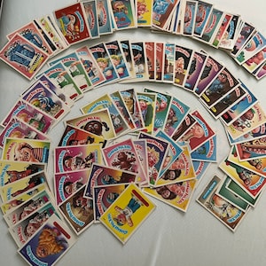 139 cartões colecionáveis originais para balde de lixo da Topps