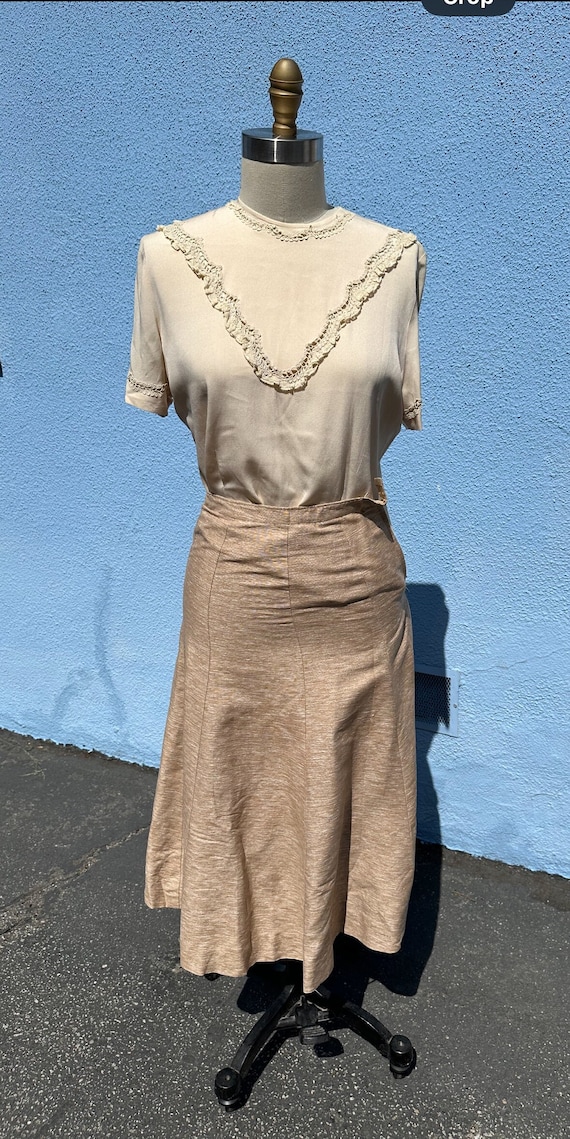 Vintage 1940's Fit and Flare Tan Skirt Size XS