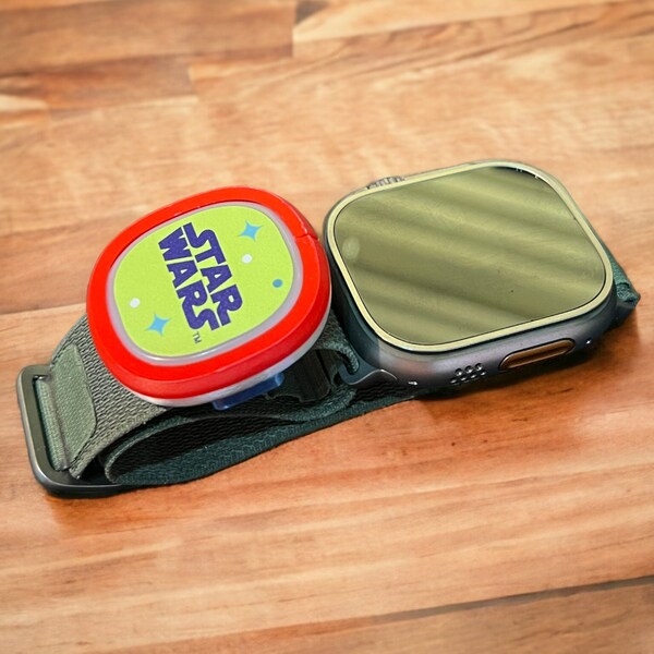 Magic Band Puck Holder Etsy