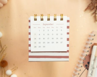 Calendario de escritorio clásico con estampado floral - Personalizable - Calendario de 12 meses - ¡Empieza en cualquier mes!