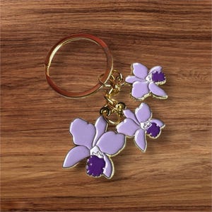 Cattleya Orchid Keychain • Orchid Keychain • Purple Orchid Keychain • Orchid Jewelry • Orchid Gift: Gift for Her  •   Joyeria de Orquídeas
