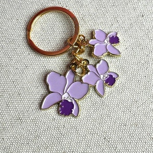 Cattleya Orchid Keychain • Orchid Keychain • Purple Orchid Keychain • Orchid Jewelry • Orchid Gift: Gift for Her  •   Joyeria de Orquídeas
