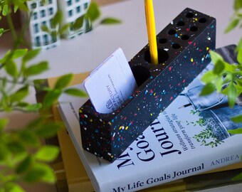 Organizador de escritorio de terrazo negro: Jesmonite Stationery Holder
